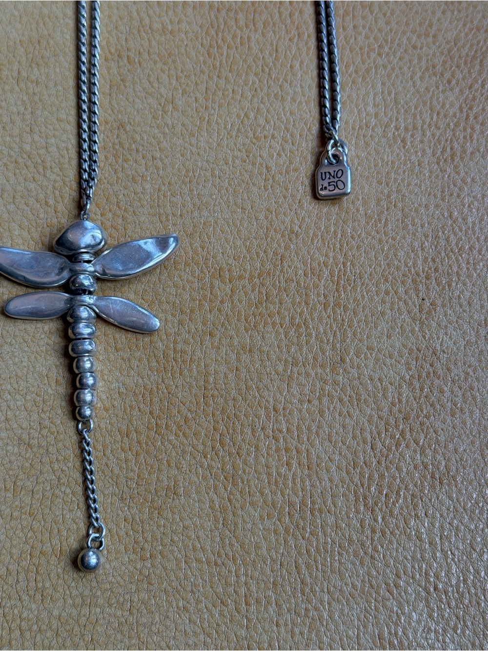 UNO de 50 Silver Dragonfly Pendant Necklace with Tag